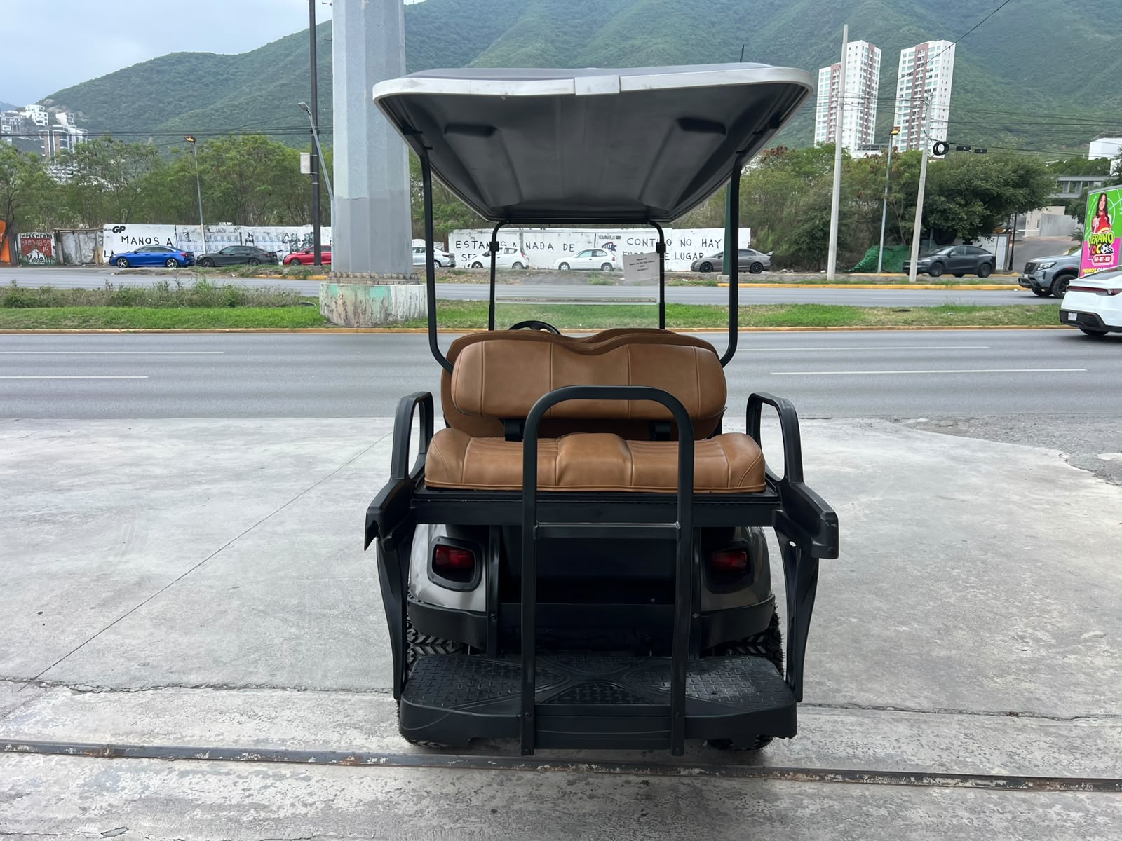 E-Z-GO Shuttle Express L6 72V Elite Lithium